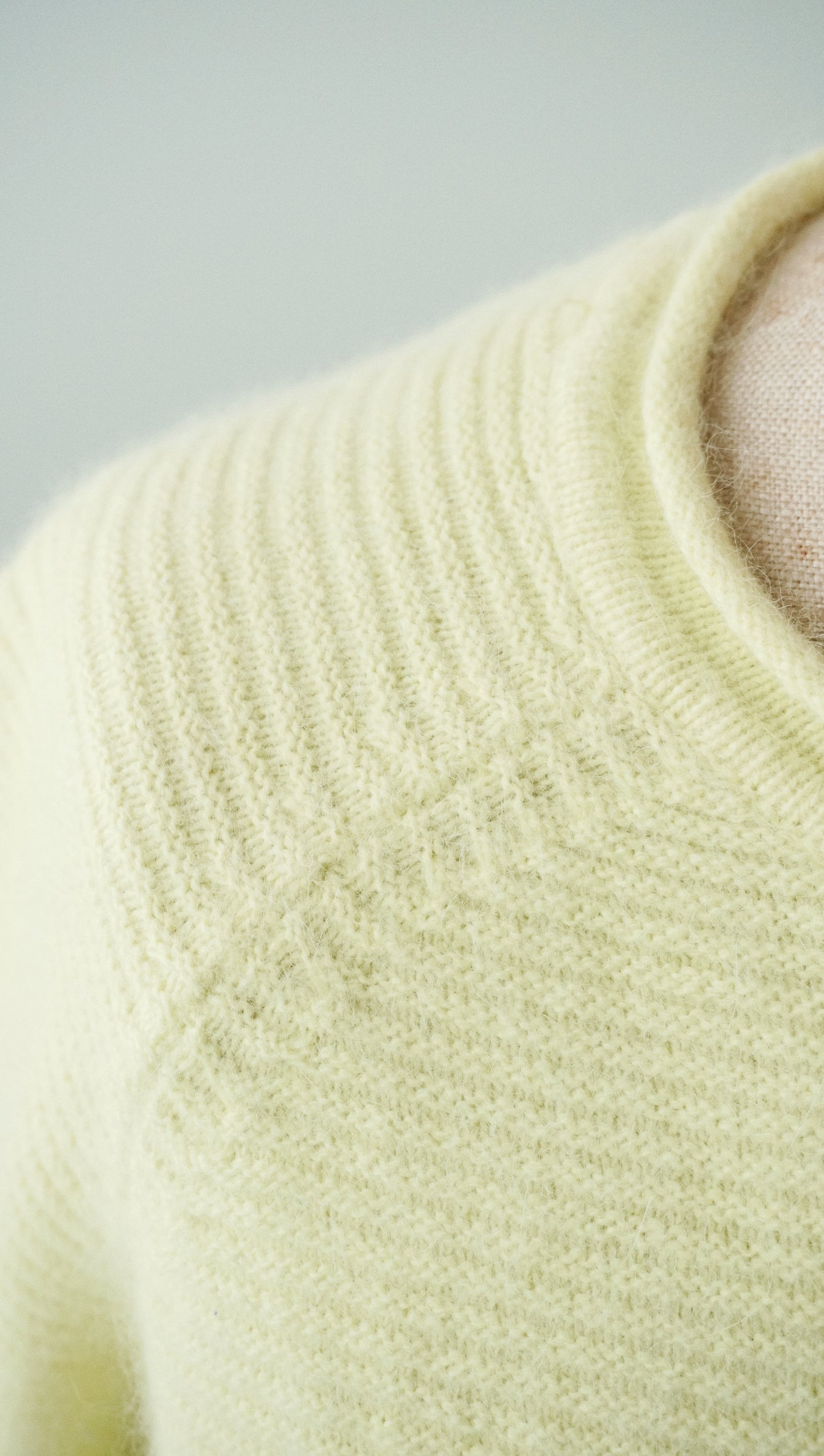 Sweater gelb