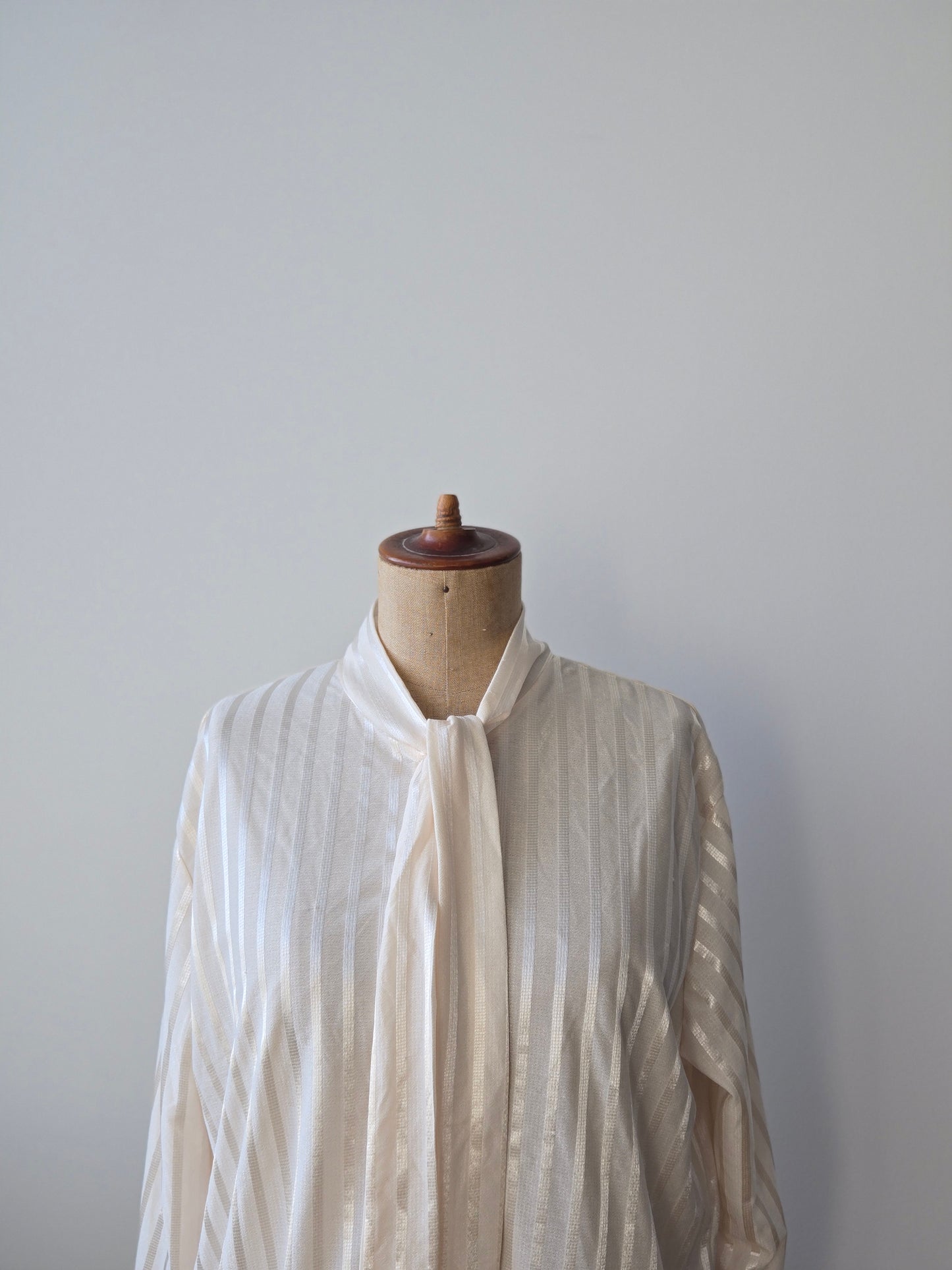 Bluse mit Schleife